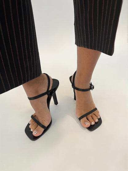 GUCCI STRAPPY LEATHER HEELS