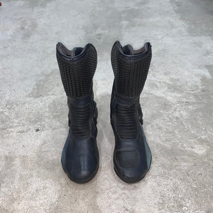 PUMA DARK GRAY BIKER BOOTS