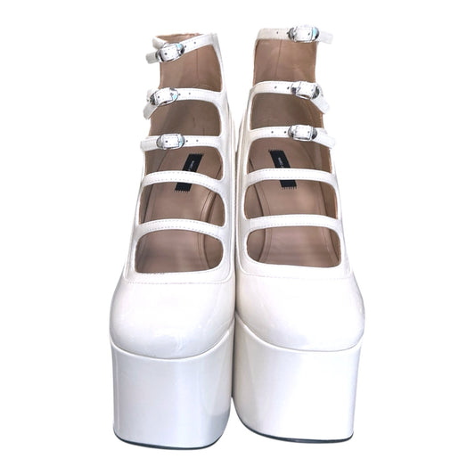 MARC JACOB WHITE KIKI PATENT LEATHER ANKLE BOOTS