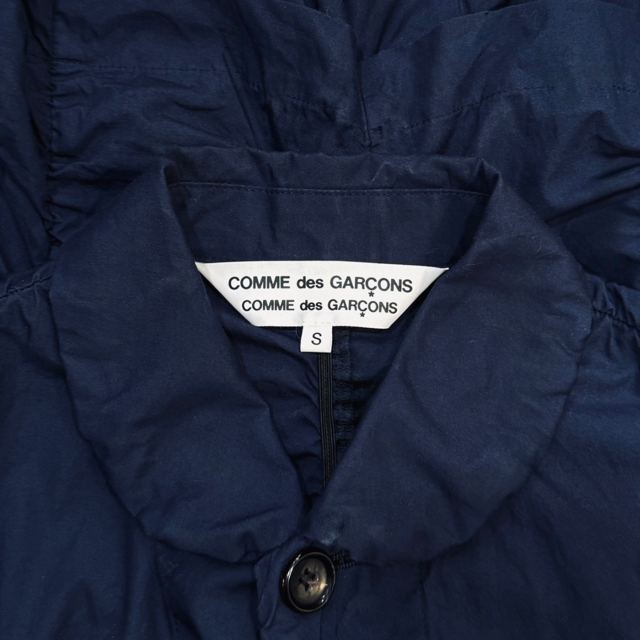 COMME  DES  GARÇONS SHIRRING JACKET WRINKLED ARM