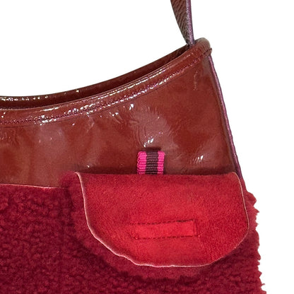 MIU MIU FW1999 RED MOUTON SHEARLING PATENT LEATHER CROSSBODY BAG