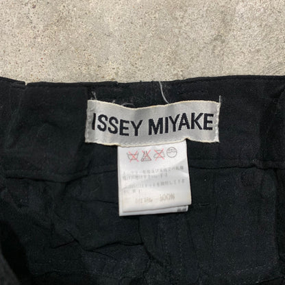 ISSEY MIYAKE pleats