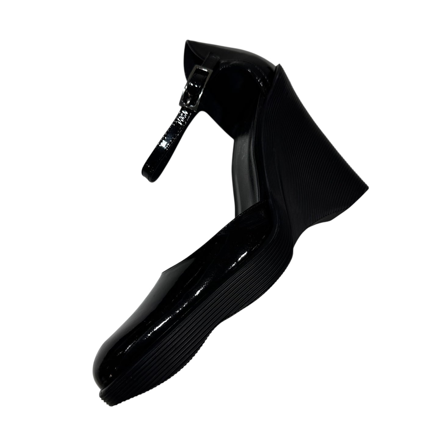 GUCCI BY TOM FORD BLACK PATENT LEATHER PLATFORM HEELS
